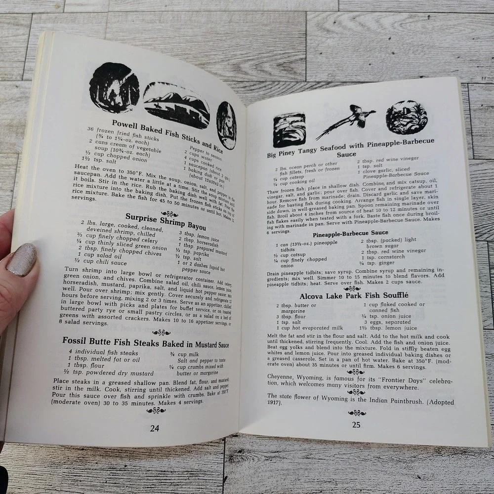 Wyoming Cookin Cookbook 1976 Herb Walker Vibrant Cover Graphics Travel Souvenier